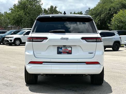 New 2026 Jeep Grand Cherokee L Summit w/ Advanced Protech Group IV AWD/4WD image 14