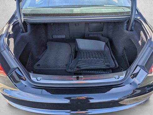 Used 2012 Audi A8 4.2 image 7