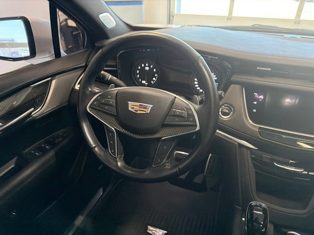 Used 2023 Cadillac XT5 Sportv w/ Technology Package AWD/4WD image 35