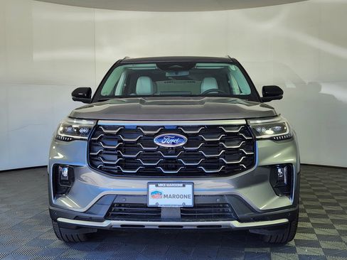 New 2026 Ford Explorer Platinum w/ LUX Leather Package AWD/4WD image 2