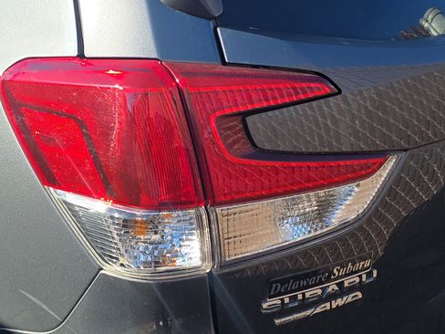 Used 2023 Subaru Forester Premium image 8