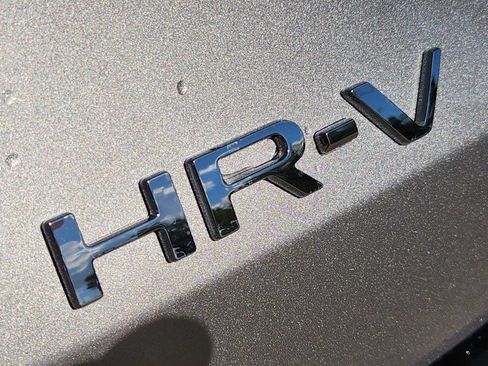 Used 2026 Honda HR-V LX image 9