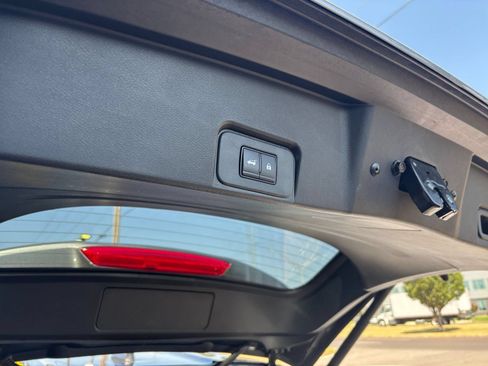 Used 2026 Nissan Rogue SV FWD image 19