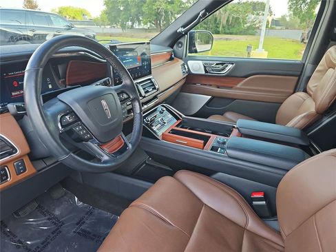 Certified 2024 Lincoln Navigator Reserve AWD/4WD image 21