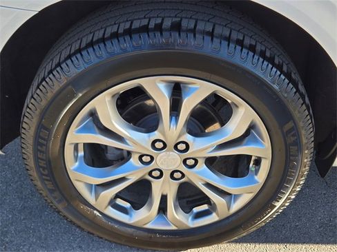 Used 2021 Buick Enclave Avenir w/ Avenir Technology Package image 10