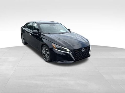Used 2023 Nissan Altima 2.5 SL FWD image 4