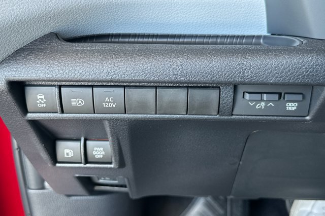 Used 2026 Toyota Sienna XLE AWD/4WD image 26