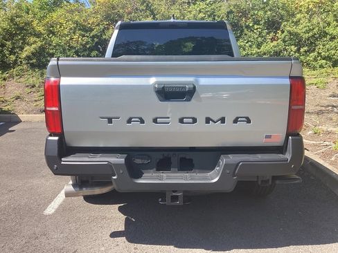 Certified 2025 Toyota Tacoma SR w/ SR Upgrade Package RWD image 18