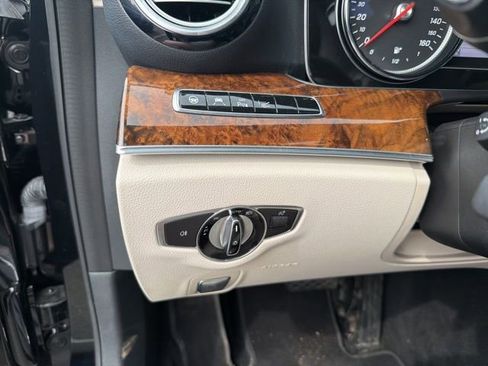 Used 2018 Mercedes-Benz E 400 4MATIC Sedan image 11