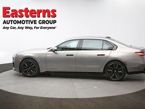 Used 2023 BMW 760i xDrive w/ Executive Package AWD/4WD image 65