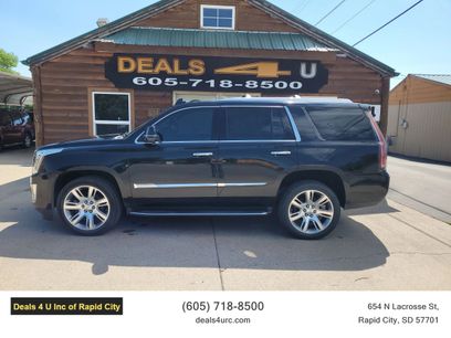 Used 2017 Cadillac Escalade Luxury