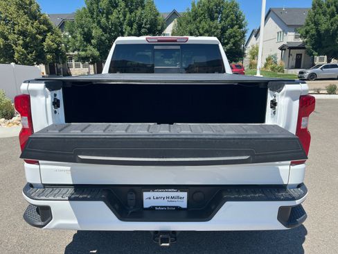 Used 2022 Chevrolet Silverado 1500 RST w/ Convenience Package II AWD/4WD image 33