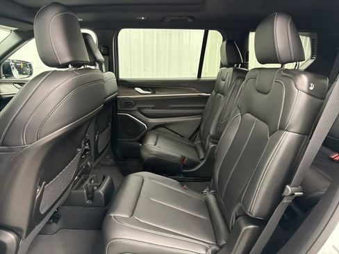 New 2026 Jeep Grand Cherokee L Limited RWD image 12