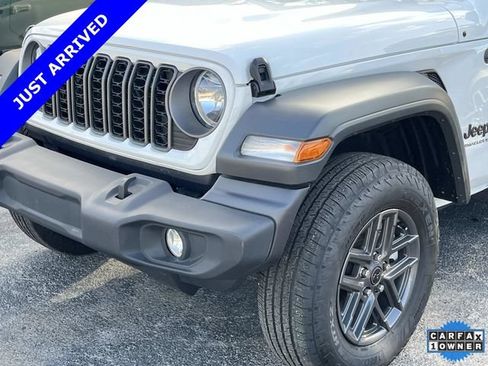 Certified 2025 Jeep Wrangler Unlimited Sport AWD/4WD image 10