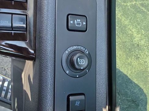 Used 2016 Ford F250 Platinum AWD/4WD image 25