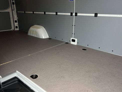 New 2025 Mercedes-Benz Sprinter 2500 image 10