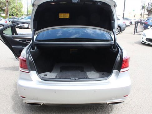 Used 2013 Lexus LS 460 w/ Comfort Pkg image 24