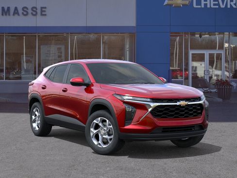 New 2026 Chevrolet Trax LS w/ LS Convenience Package FWD image 7