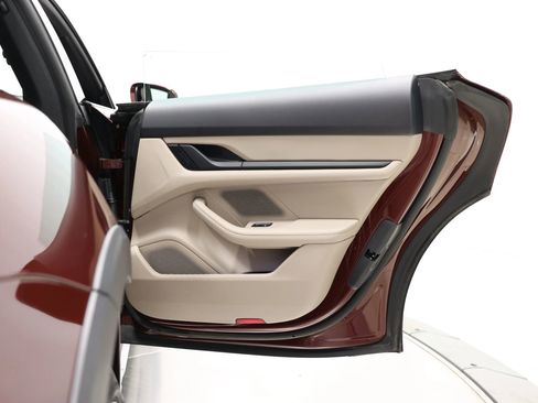 Used 2022 Porsche Taycan 4 Cross Turismo w/ Technology Package image 63