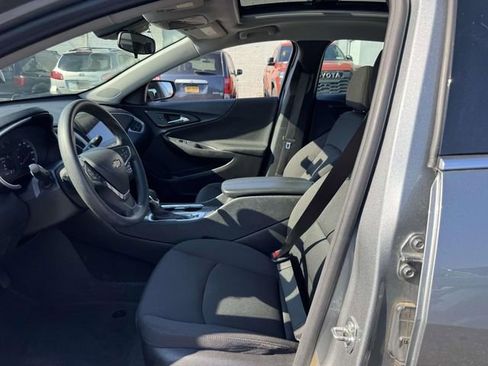 Used 2023 Chevrolet Malibu LT FWD image 21