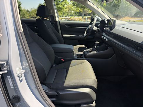 Certified 2026 Honda CR-V EX image 32
