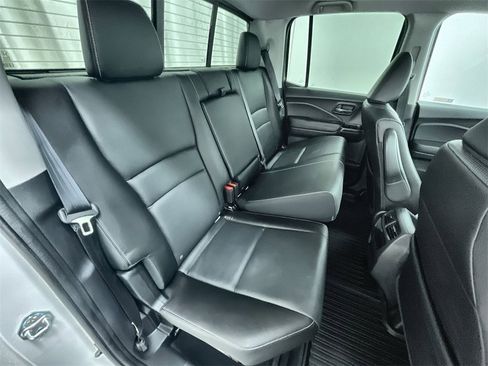 Used 2023 Honda Ridgeline RTL-E image 32