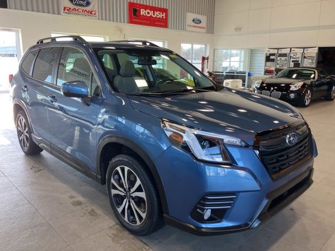 Used 2023 Subaru Forester Limited image 3