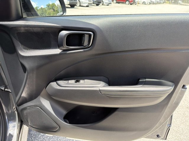 Used 2023 Hyundai Venue Limited w/ Cargo Package FWD image 14