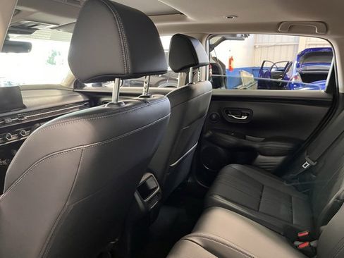 Used 2024 Honda HR-V EX-L image 17