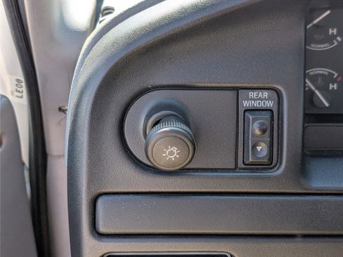 Used 1994 Ford Bronco XLT image 18