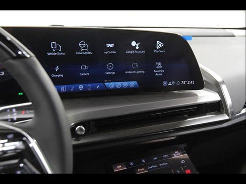 New 2026 Cadillac Vistiq Sport w/ LPO, Floor Liner Package AWD/4WD image 10
