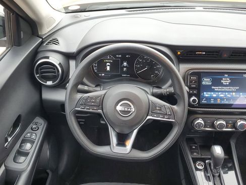 Used 2023 Nissan Kicks SV image 23