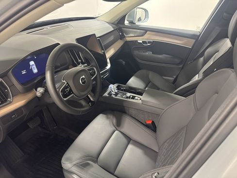 Used 2026 Volvo XC90 B6 Plus w/ Protection Package Premier image 18