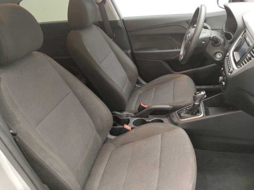 Used 2019 Hyundai Accent SE FWD image 21
