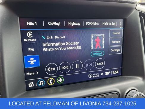 Used 2024 GMC Terrain SLT image 13