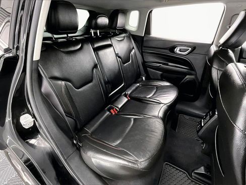 Used 2022 Jeep Compass Trailhawk w/ Trailhawk Elite Group image 27