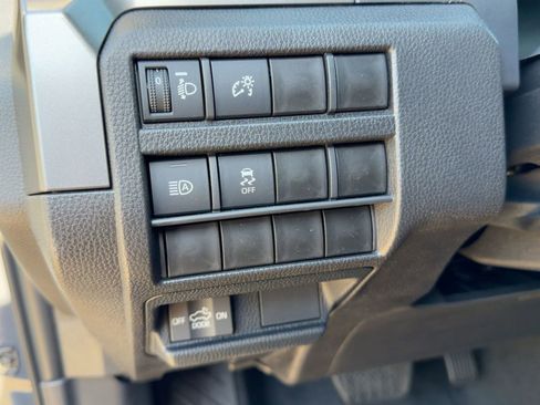 New 2025 Toyota Tacoma SR5 image 17