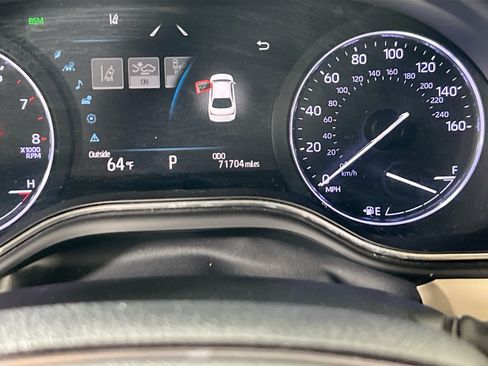 Used 2019 Toyota Avalon Limited w/ All Weather Liner Package FWD image 12