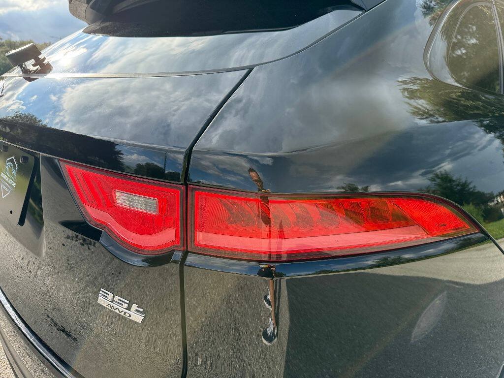 Used 2017 Jaguar F-PACE R-Sport AWD/4WD image 14