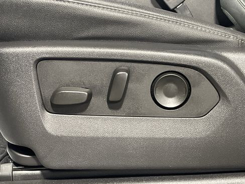 Used 2023 GMC Sierra 1500 SLT w/ SLT Premium Package image 12