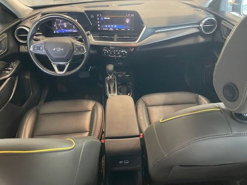Used 2024 Chevrolet Trax ACTIV w/ Driver Confidence Package FWD image 11