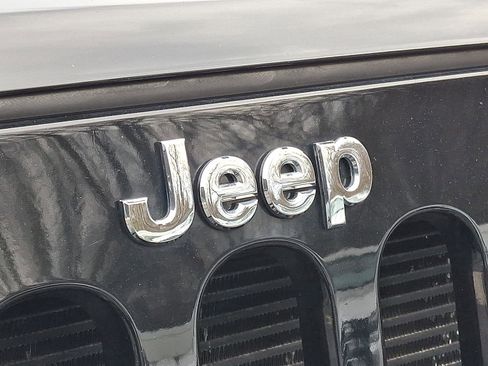 Used 2017 Jeep Wrangler Sport w/ Quick Order Package 24S image 29