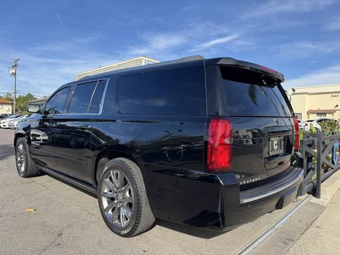Used 2020 Chevrolet Suburban Premier image 3