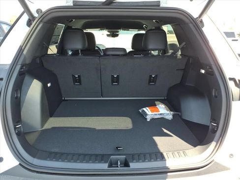 New 2027 Chevrolet Equinox LT w/ Convenience Package II AWD/4WD image 15