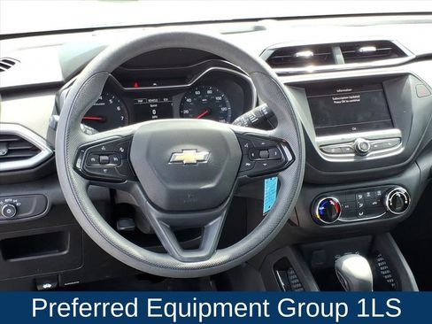 Certified 2023 Chevrolet TrailBlazer LS image 2