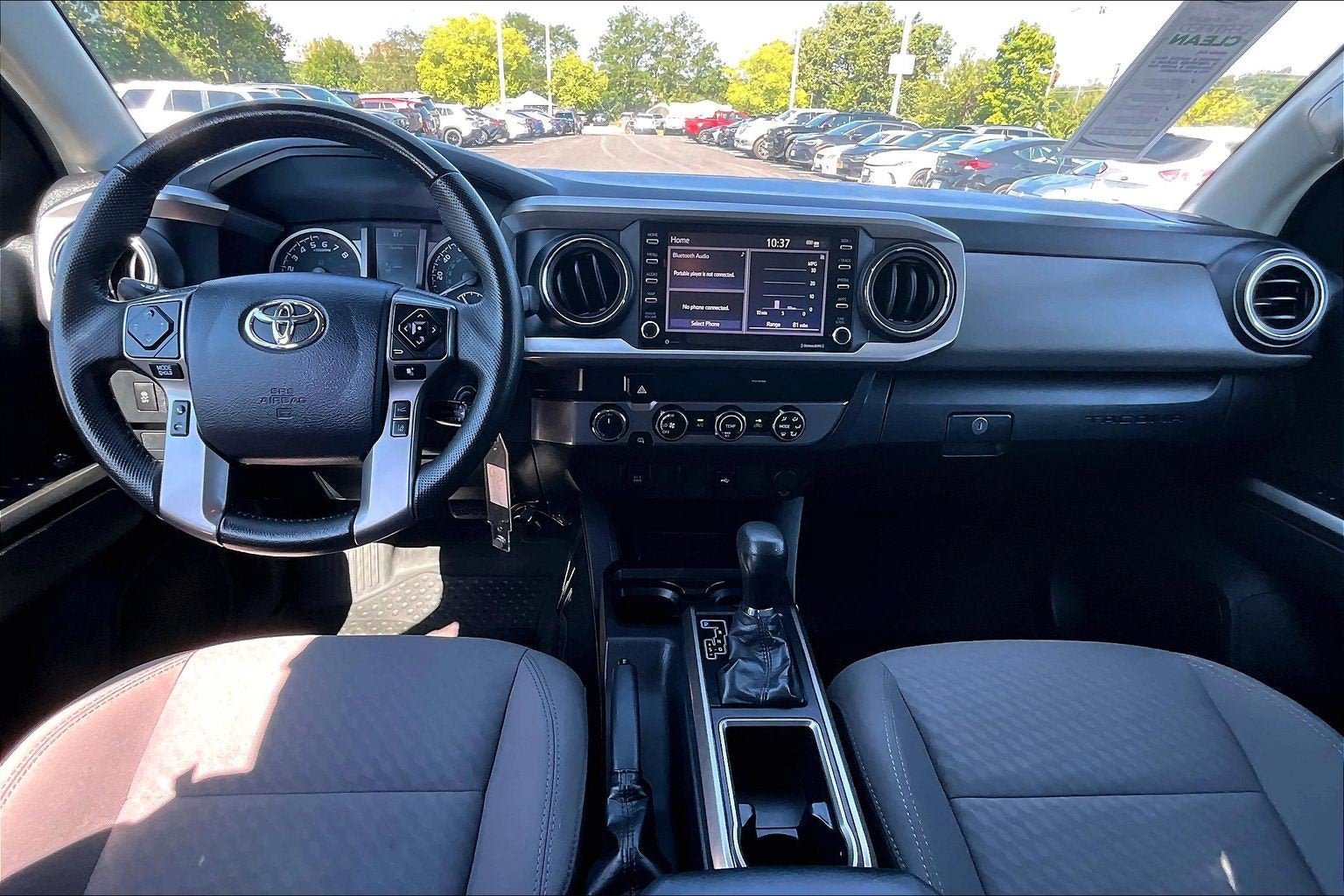Used 2020 Toyota Tacoma SR5 w/ SR5 Appearance Package (SM) AWD/4WD image 14