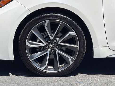 Used 2020 Toyota Corolla SE w/ SE Premium Package FWD image 36