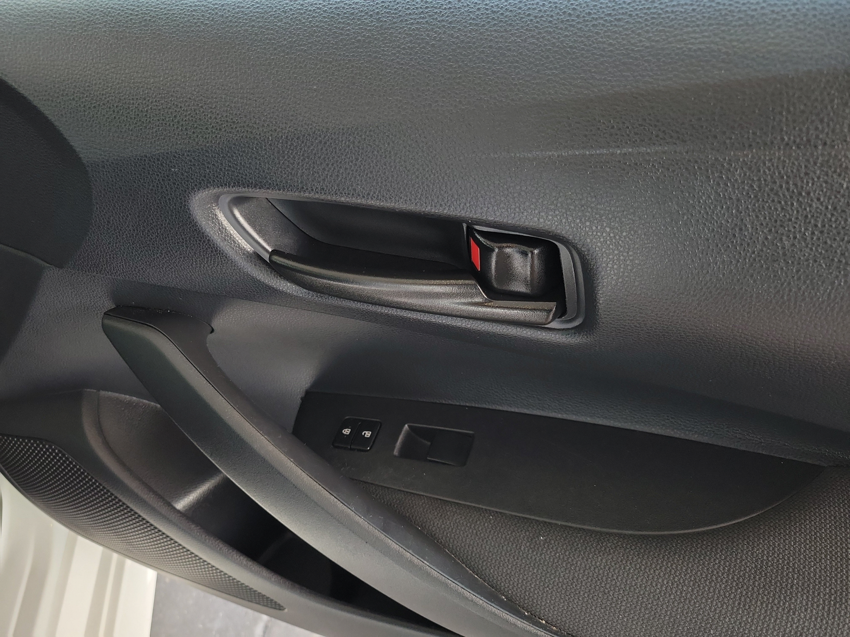 Used 2024 Toyota Corolla LE FWD image 13