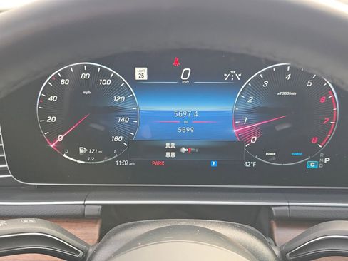 Used 2026 Mercedes-Benz GLS 450 GLS 450 image 32