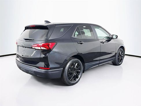 Used 2024 Chevrolet Equinox LS w/ LS Convenience Package FWD image 11